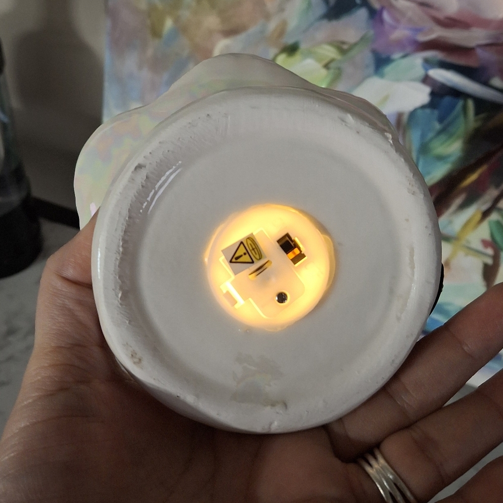 Light UpCeramic Tree - Picture 5 of 5